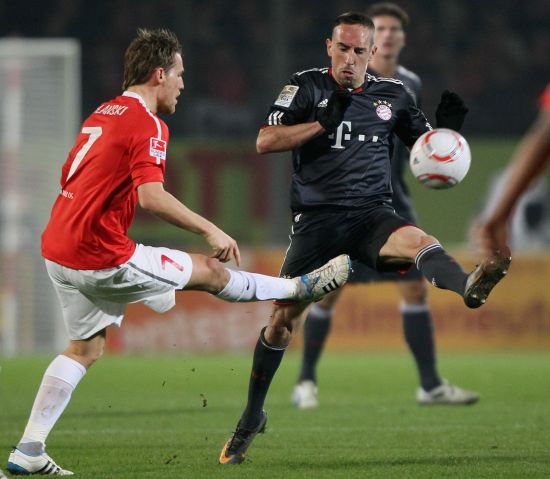 也曾因情感 也曾因情感